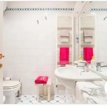 Cozy In Palazzo Magnalbo Macerata